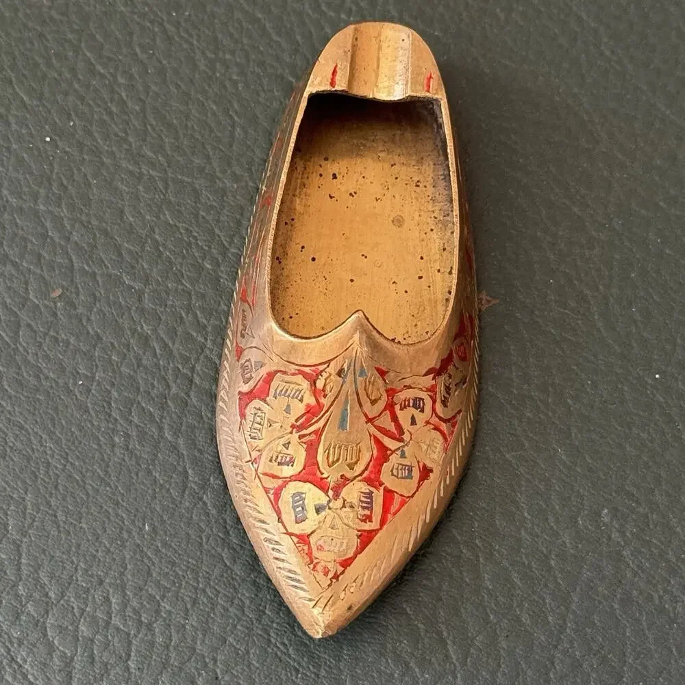 Vintage Brass Shoe Ashtray Hand Etched Red Slipper India Genie Aladdin